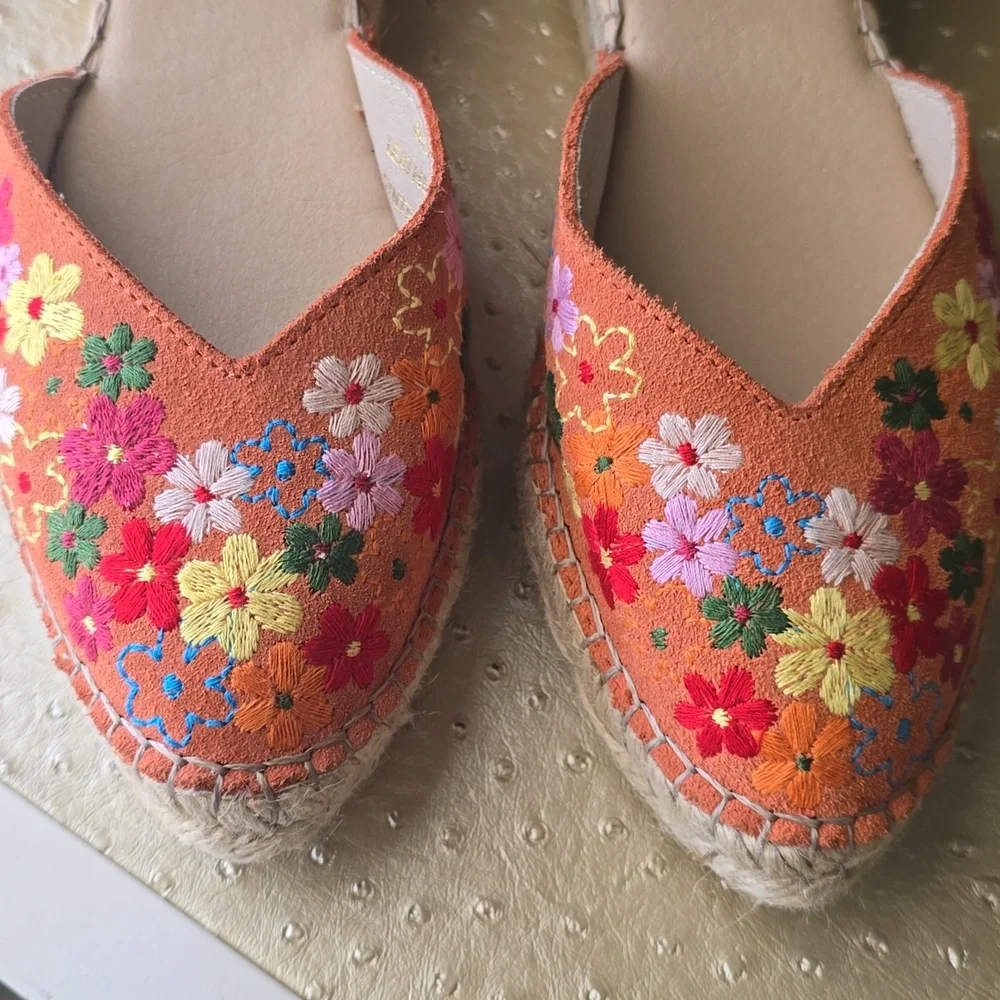 Fabiolas NEW Orange Floral Espadrille, NEW, sz 39 - Picture 1 of 10